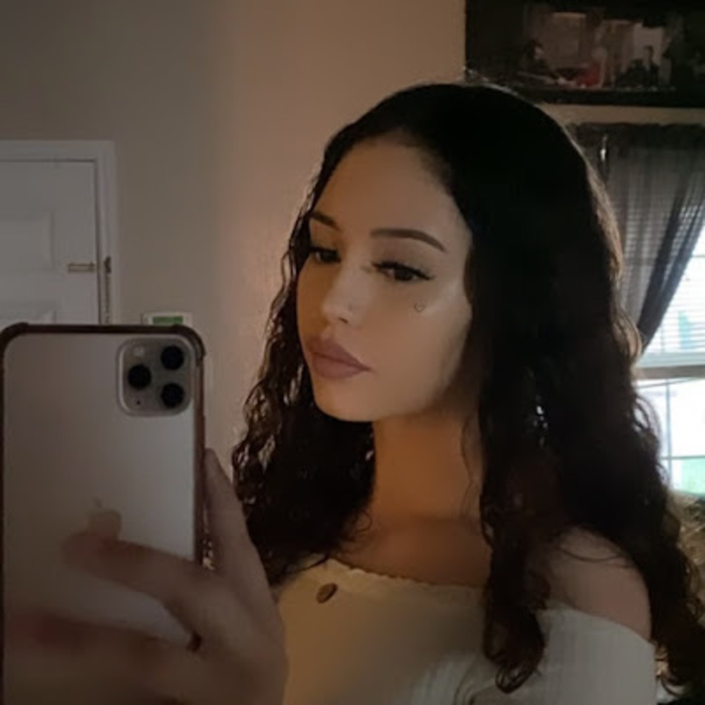 Meet your Posher, Kamila